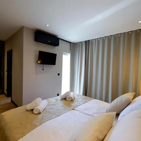 The Lion Rooms-3