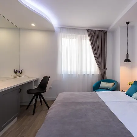 The Well Luxury Rooms-2